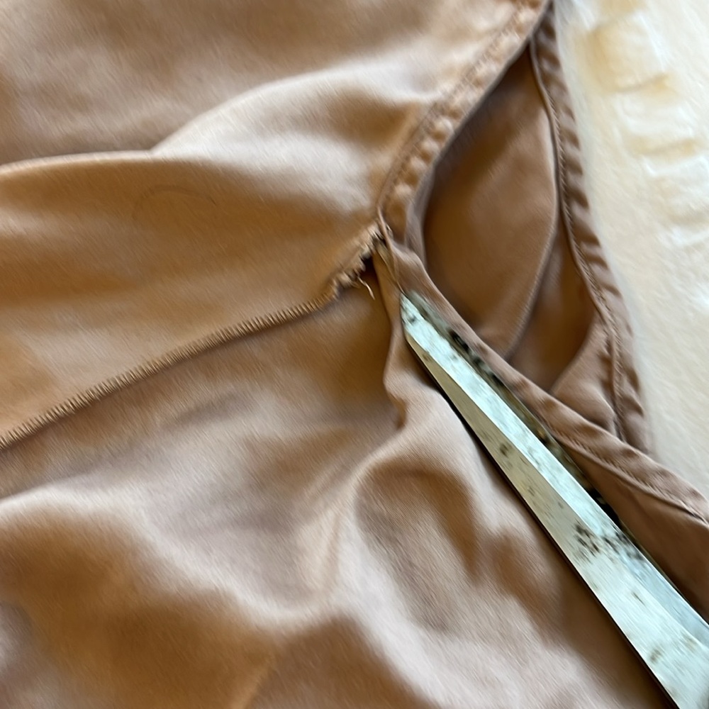 Lunya washable silk short and tank sleep set. Size Small. - Picture 8 of 8
